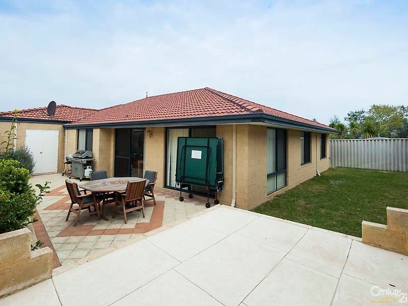 18 Ferry Way, Quinns Rocks WA 6030
