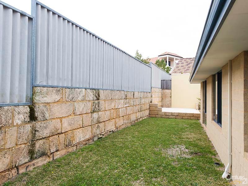 18 Ferry Way, Quinns Rocks WA 6030