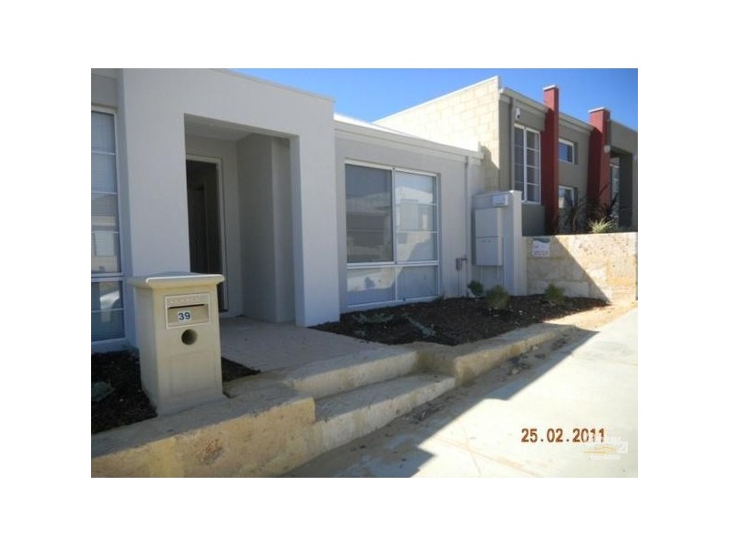 39 MELBOURNE LOOP, Clarkson WA 6030