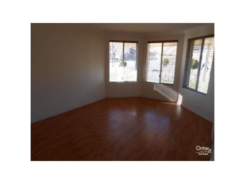 23 Seaham Way, Mindarie WA 6030