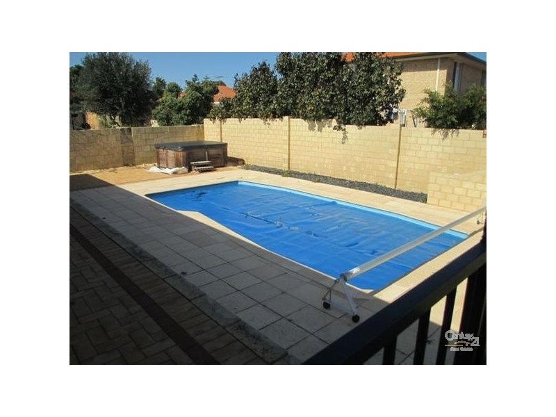 23 Seaham Way, Mindarie WA 6030