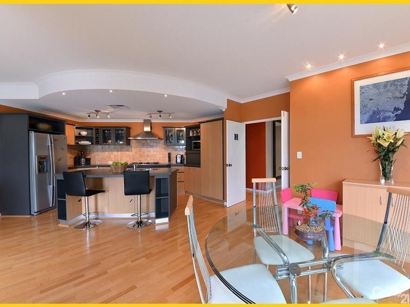 21 Birkenhead Ridge, Mindarie WA 6030