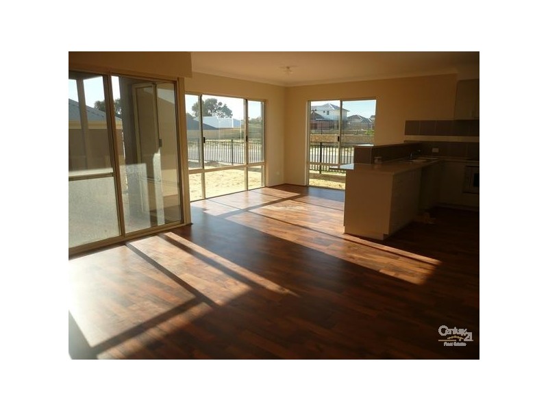 23 MONTEBELLO BLVD, Two Rocks WA 6037