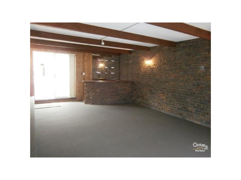 10 Woonan Street, Wanneroo WA 6065