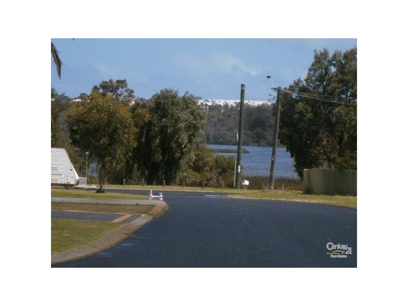 10 Woonan Street, Wanneroo WA 6065