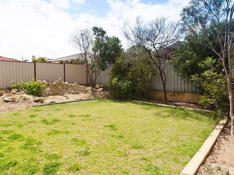 5 Leveque Ramble, Ridgewood WA 6030