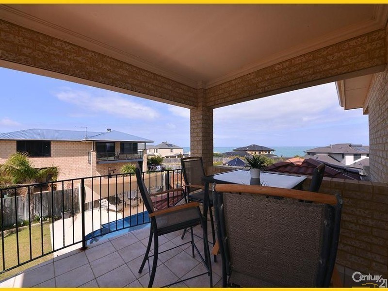 266 Ocean Drive, Quinns Rocks WA 6030