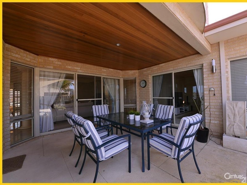266 Ocean Drive, Quinns Rocks WA 6030
