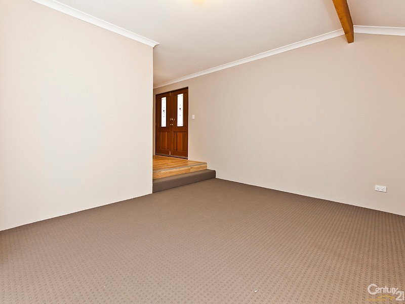 12 Maltara Loop, Quinns Rocks WA 6030