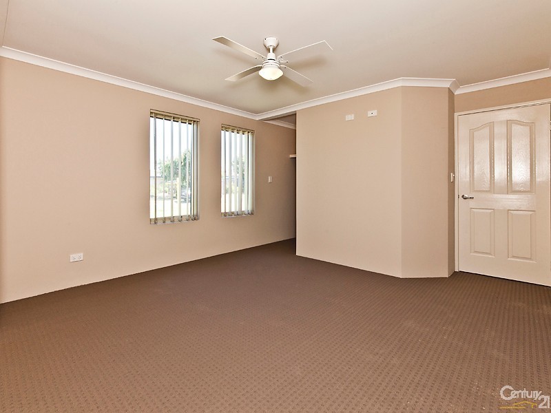 12 Maltara Loop, Quinns Rocks WA 6030