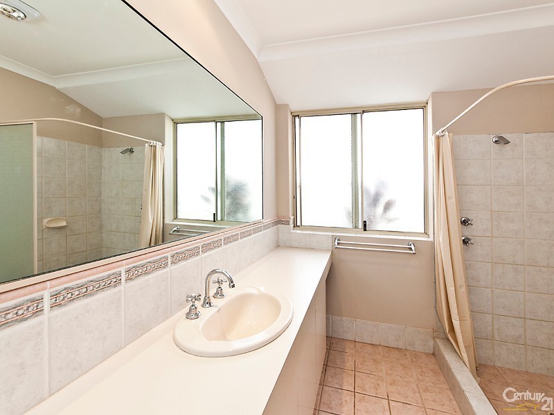 12 Maltara Loop, Quinns Rocks WA 6030