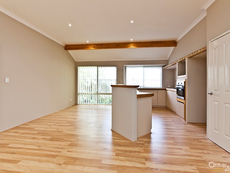 12 Maltara Loop, Quinns Rocks WA 6030