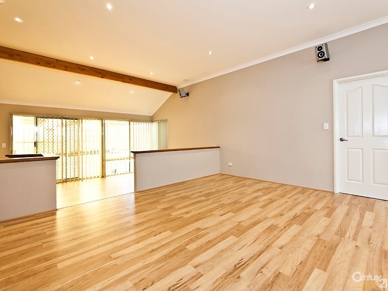 12 Maltara Loop, Quinns Rocks WA 6030