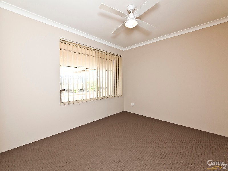 12 Maltara Loop, Quinns Rocks WA 6030