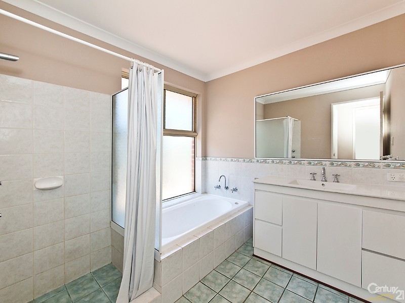 12 Maltara Loop, Quinns Rocks WA 6030