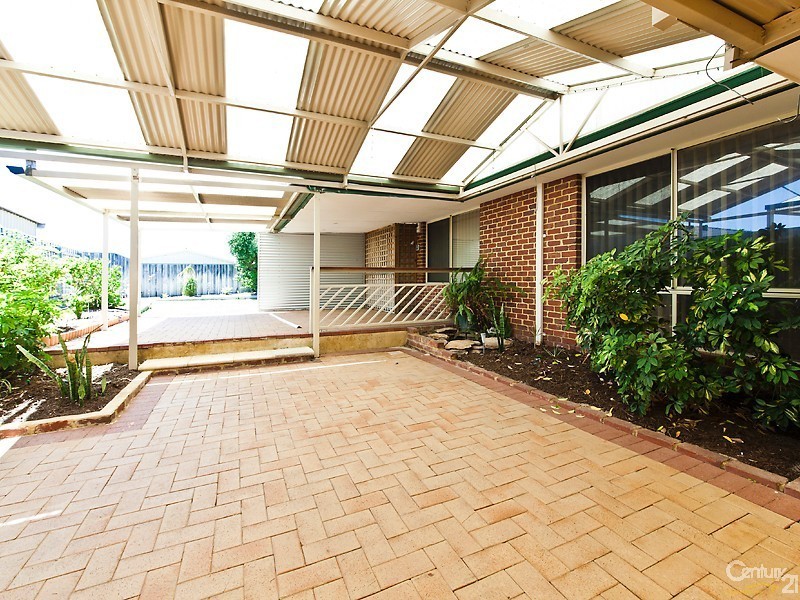 12 Maltara Loop, Quinns Rocks WA 6030