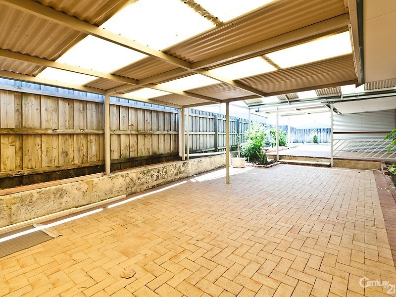12 Maltara Loop, Quinns Rocks WA 6030