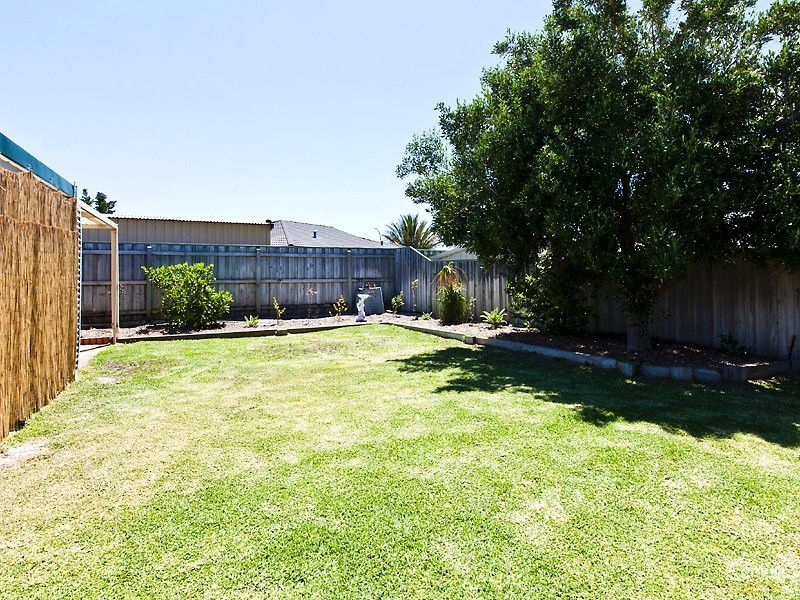 12 Maltara Loop, Quinns Rocks WA 6030