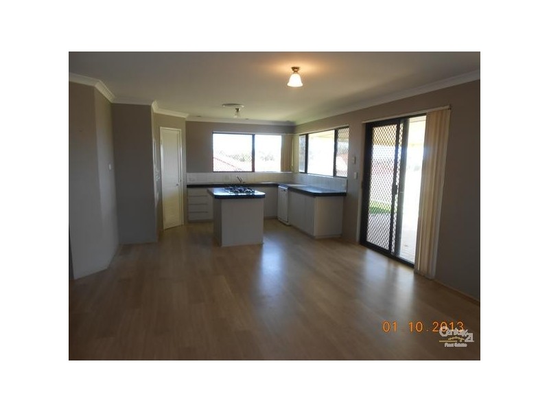 4 Prudhoe Mews, Ridgewood WA 6030