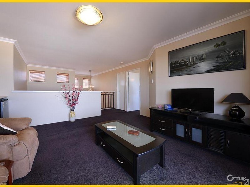 23 Lena Pass, Mindarie WA 6030