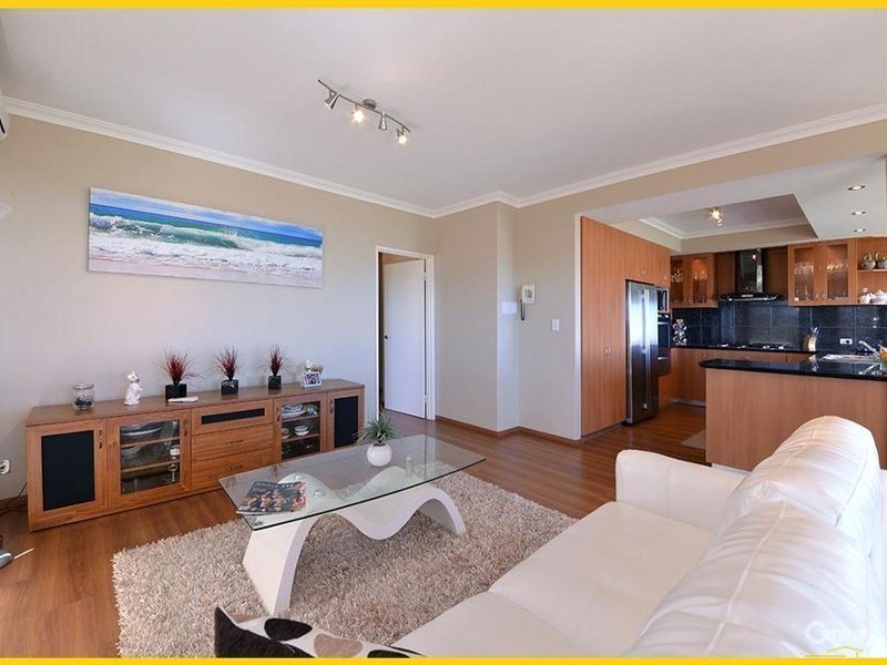 23 Lena Pass, Mindarie WA 6030