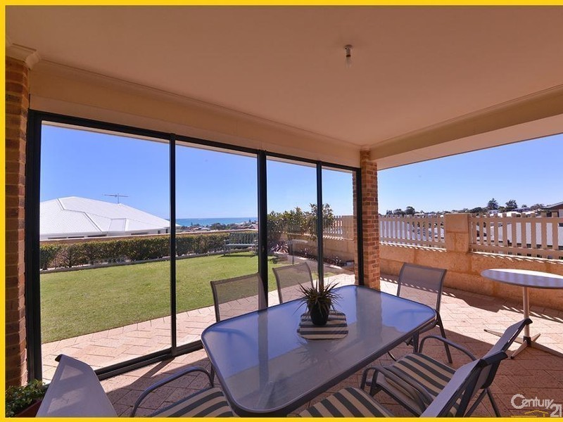 23 Lena Pass, Mindarie WA 6030