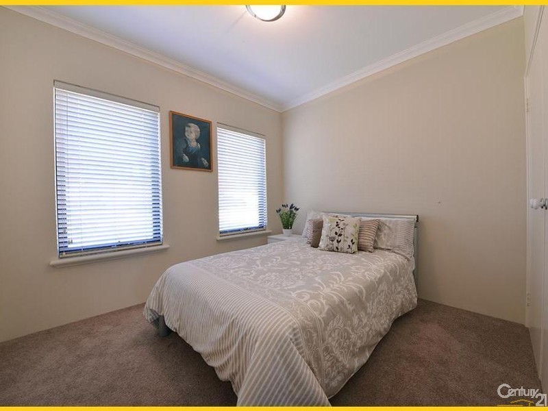 23 Lena Pass, Mindarie WA 6030