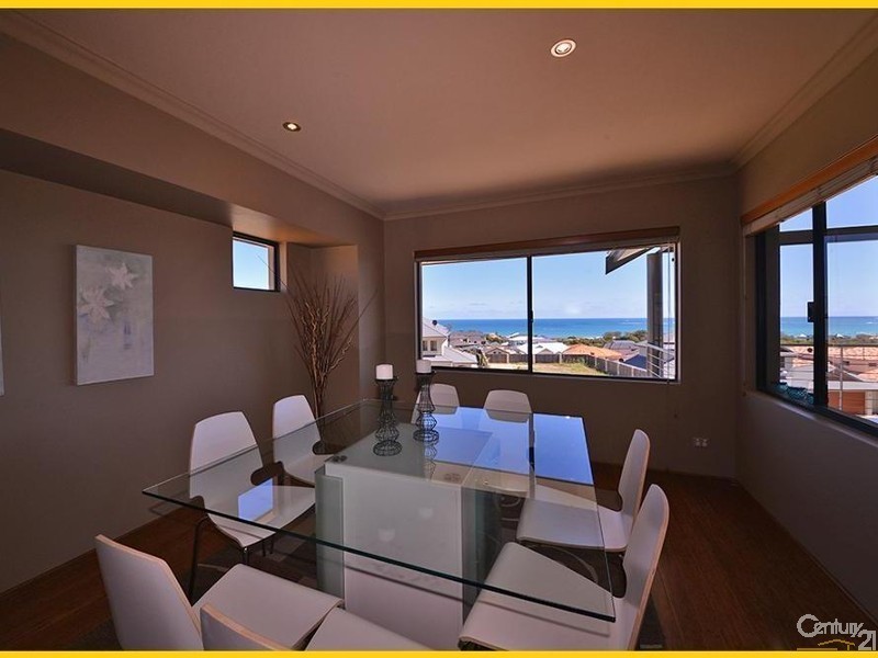 11 Belize Way, Mindarie WA 6030