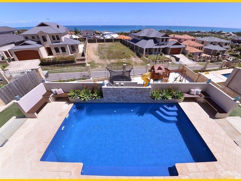 11 Belize Way, Mindarie WA 6030