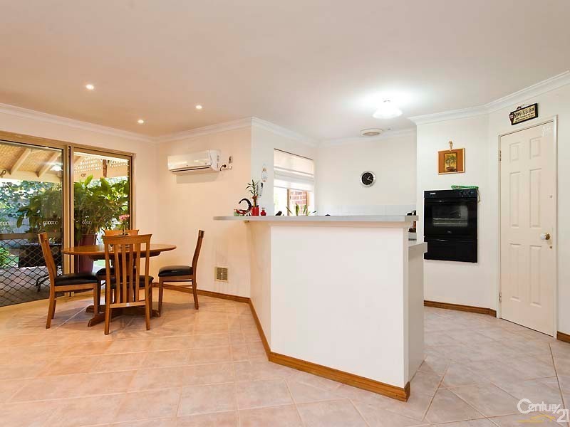 4 Sea Edge, Mindarie WA 6030