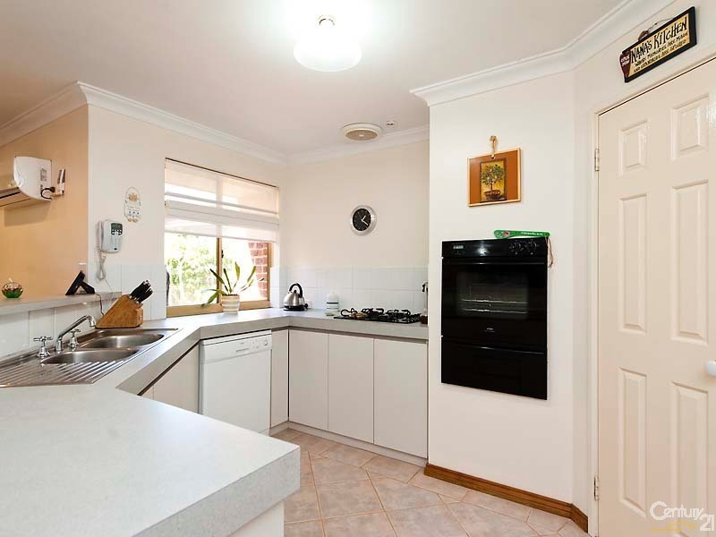 4 Sea Edge, Mindarie WA 6030