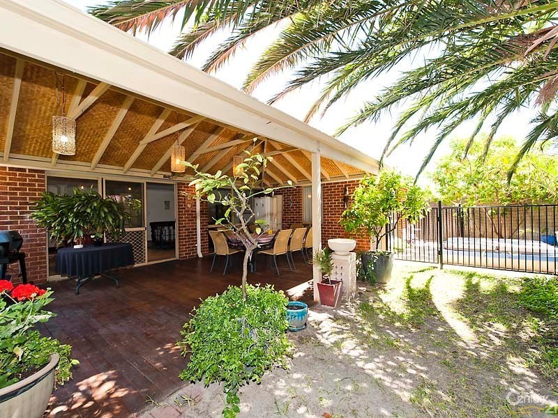4 Sea Edge, Mindarie WA 6030