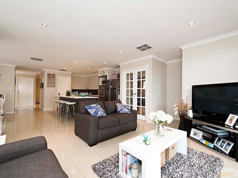 4 Fedamore Approach, Ridgewood WA 6030