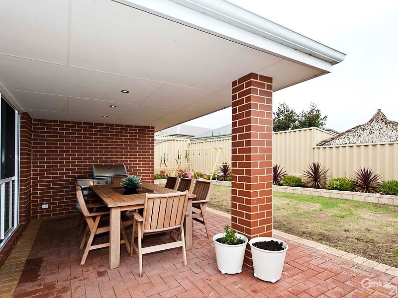 4 Fedamore Approach, Ridgewood WA 6030