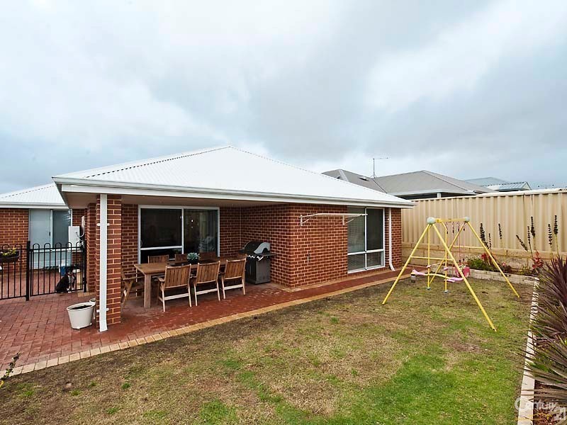 4 Fedamore Approach, Ridgewood WA 6030