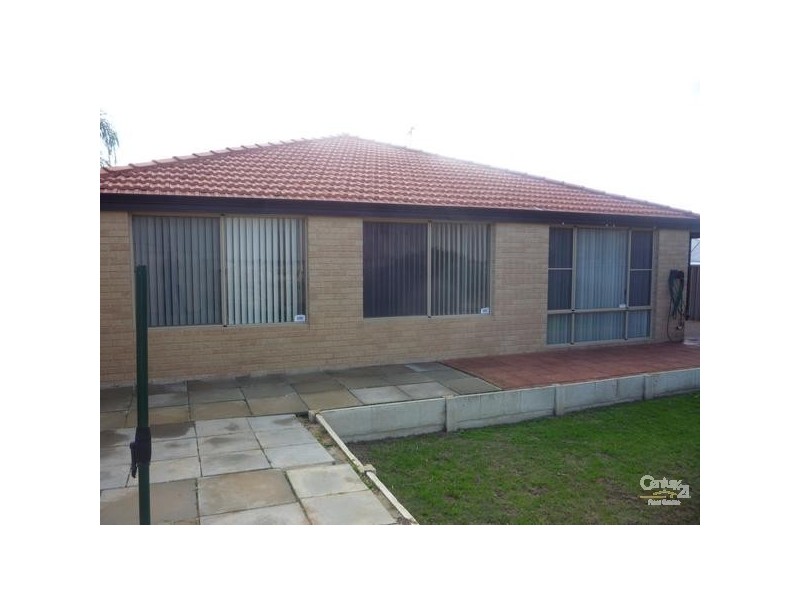 121 St Barnabas Boulevard, Quinns Rocks WA 6030