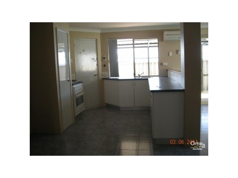 121 St Barnabas Boulevard, Quinns Rocks WA 6030