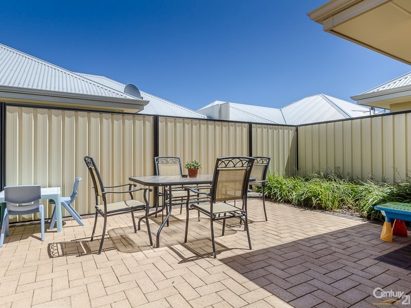 21 Emerson Turn, Clarkson WA 6030