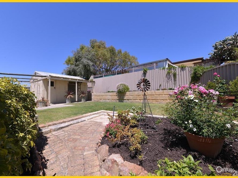 48 Mindarie Drive, Quinns Rocks WA 6030