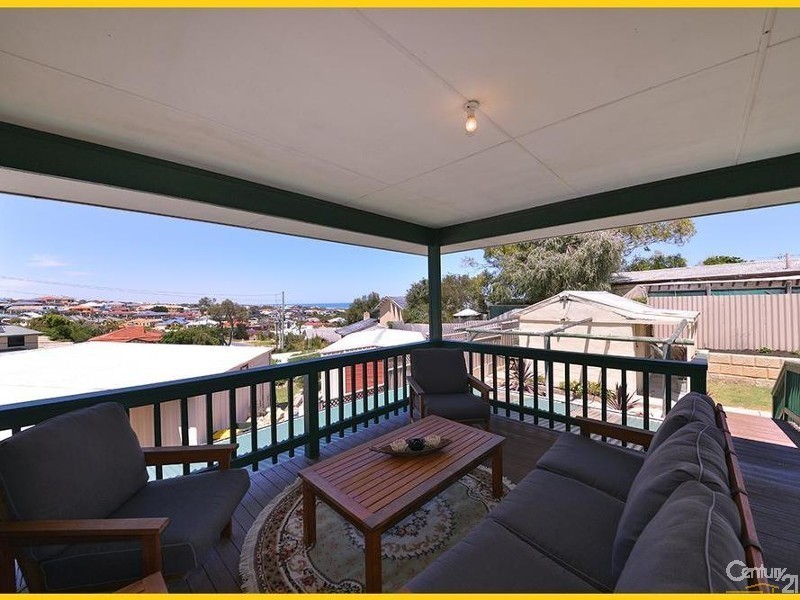 48 Mindarie Drive, Quinns Rocks WA 6030