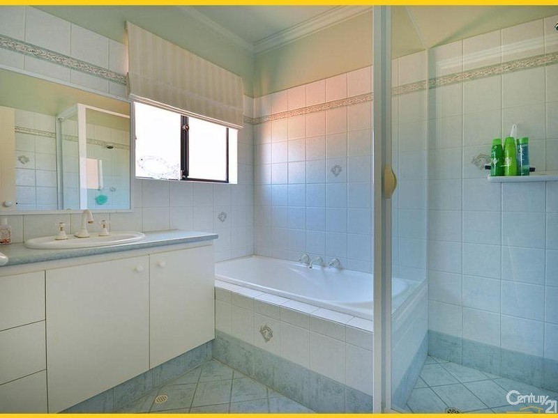 1A Keys Close, Mindarie WA 6030