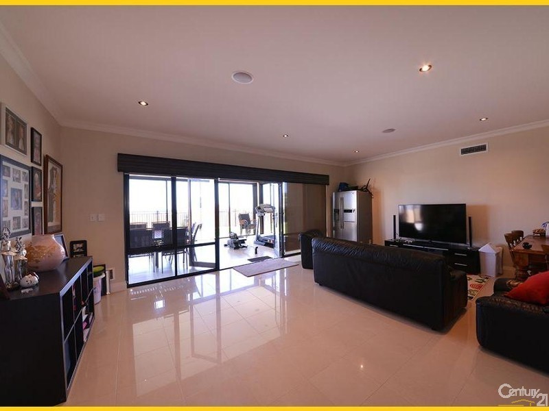 38 Lighthouse Parade, Mindarie WA 6030