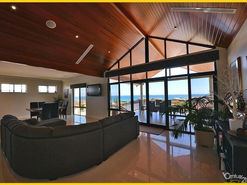 38 Lighthouse Parade, Mindarie WA 6030