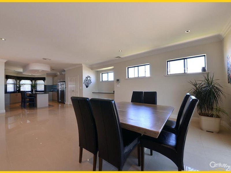 38 Lighthouse Parade, Mindarie WA 6030