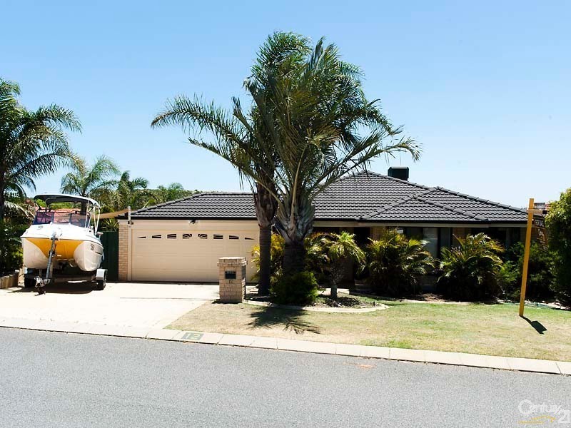 12 Kilmarnock Loop, Kinross WA 6028
