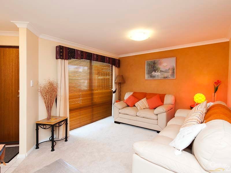 12 Kilmarnock Loop, Kinross WA 6028