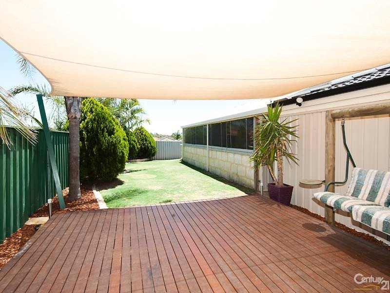 12 Kilmarnock Loop, Kinross WA 6028