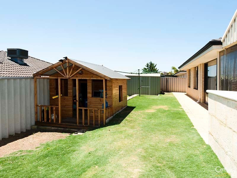 12 Kilmarnock Loop, Kinross WA 6028