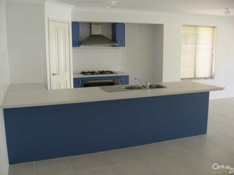 11b Capitol Turn, Clarkson WA 6030