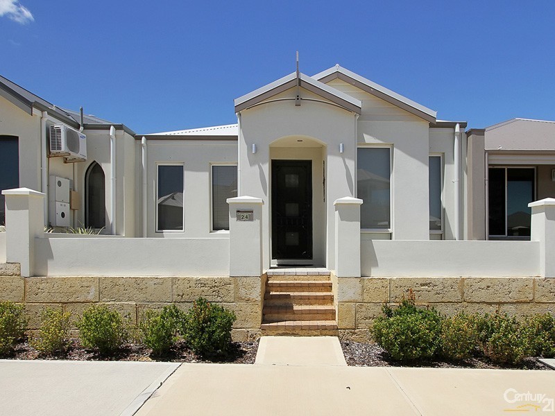 24 Navarre Way, Butler WA 6036